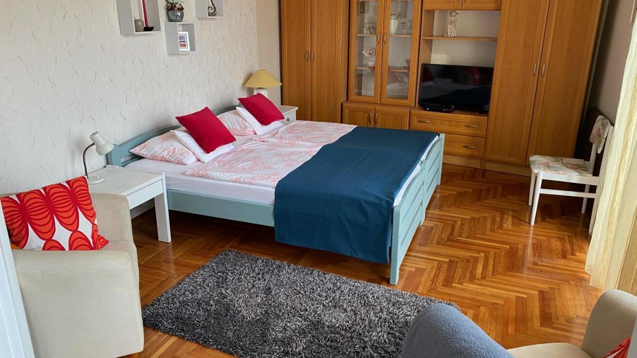 Balàzs Apartman Eger Extérieur photo